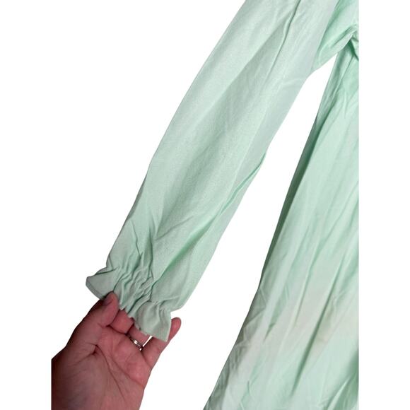 Vintage 70s/80s mint green nightgown with floral embroidery - Picture 6 of 7